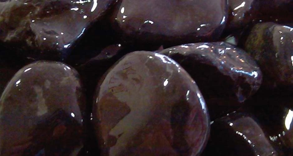 Cantos rodados Negro intenso